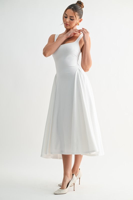Evenuel Lyra Muse Midi Dress