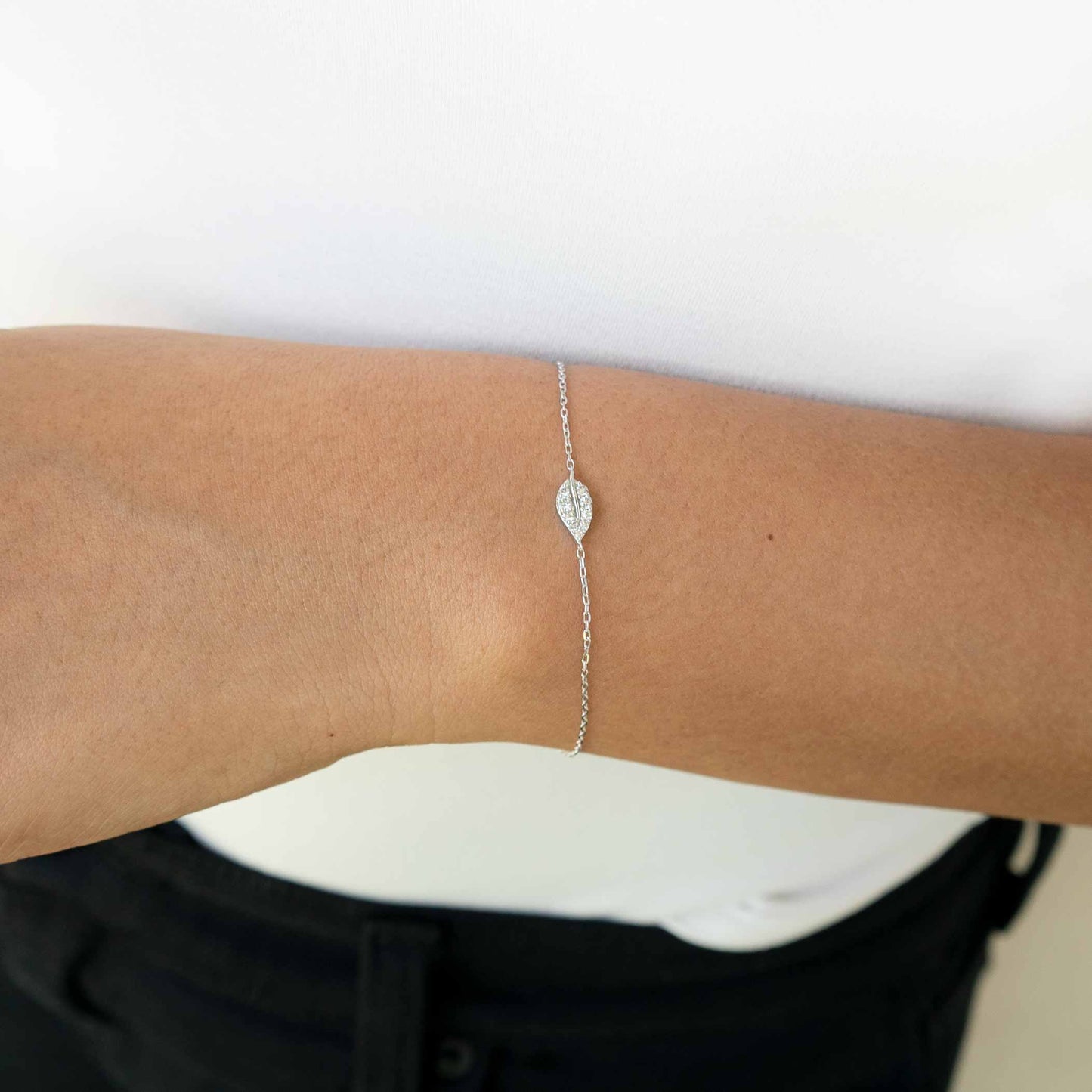 18K White Gold Diamond Leaf Bracelet