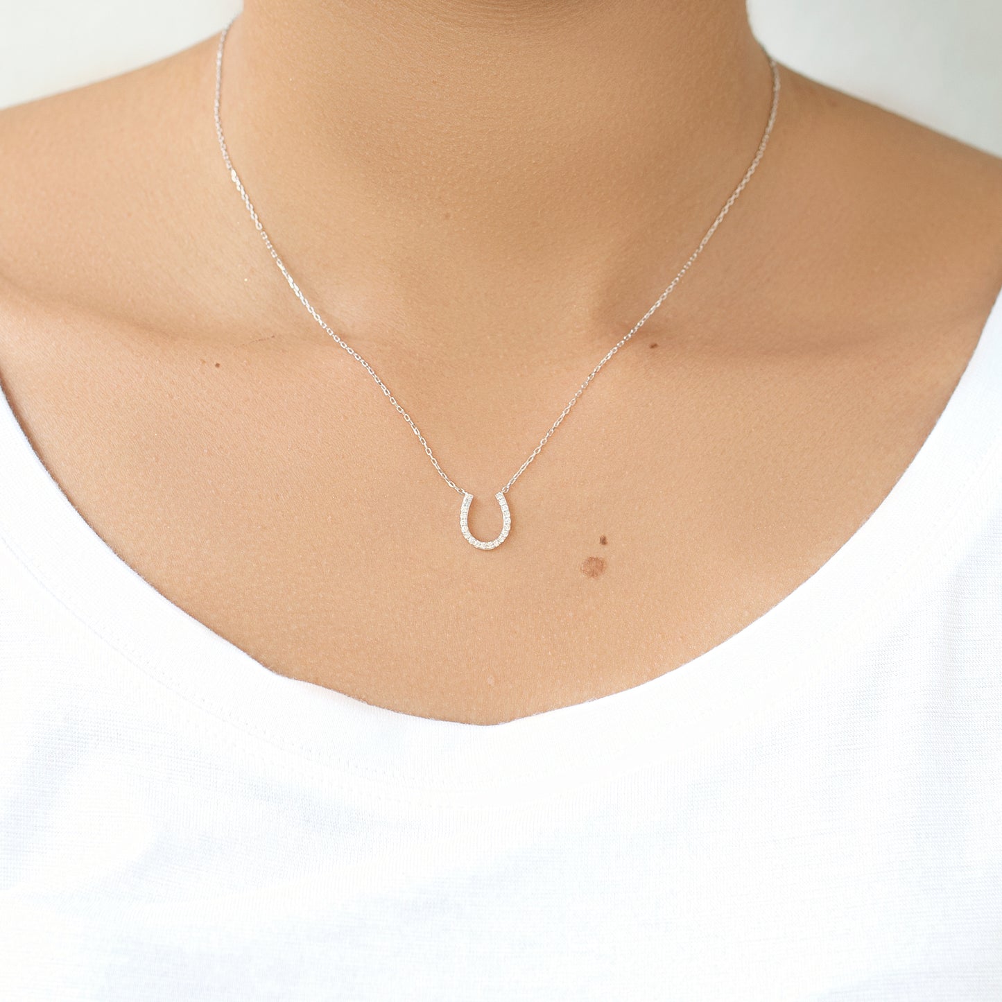 18K White Gold Horseshoe Diamond Pendant Necklace
