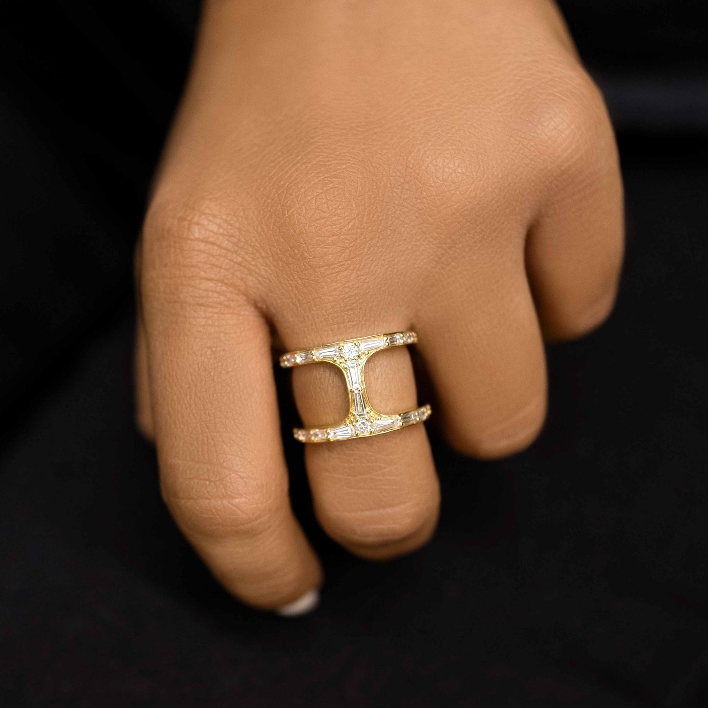 18K Yellow Gold Baguette Panthom Diamond Ring