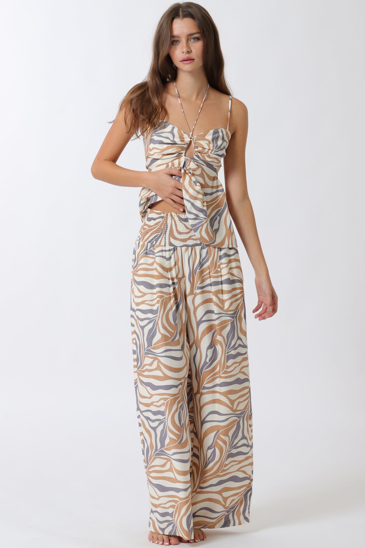 Aakaa Thin Adjustable Strap Top & Elastic Waisted Long Pants Set