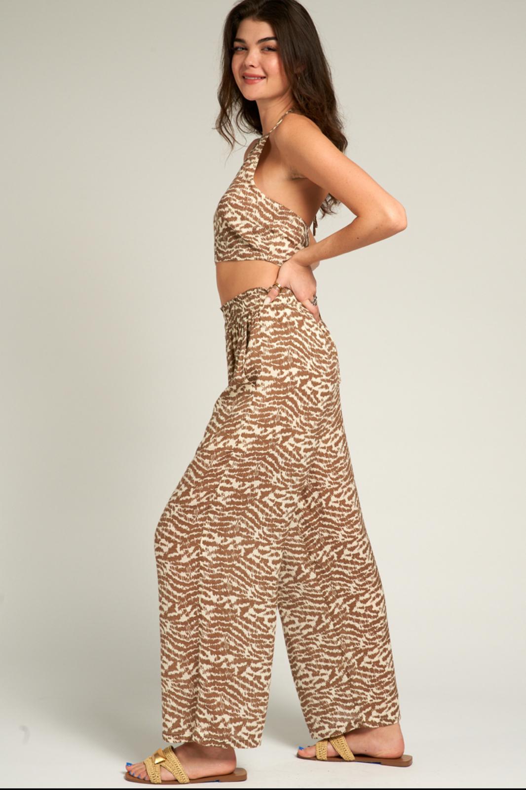 En Creme Cropped Halter Neck and Pants Set