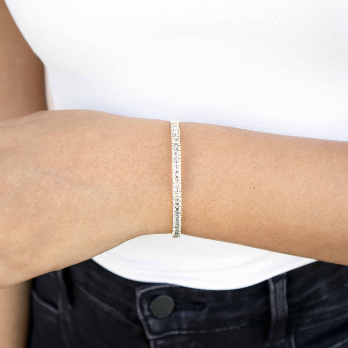 18K Yellow Gold Baguette Diamond Bangle