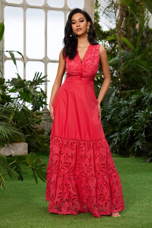 Chicways Maxi Dress with Small V-neck cut and button down closure