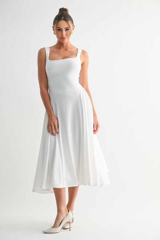 Evenuel Lyra Muse Midi Dress