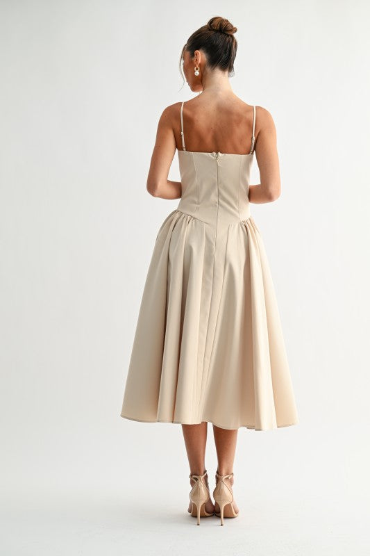 Evenuel Sweetheart Midi Dress