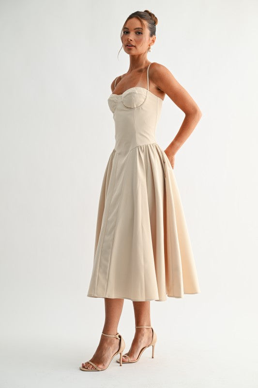 Evenuel Sweetheart Midi Dress
