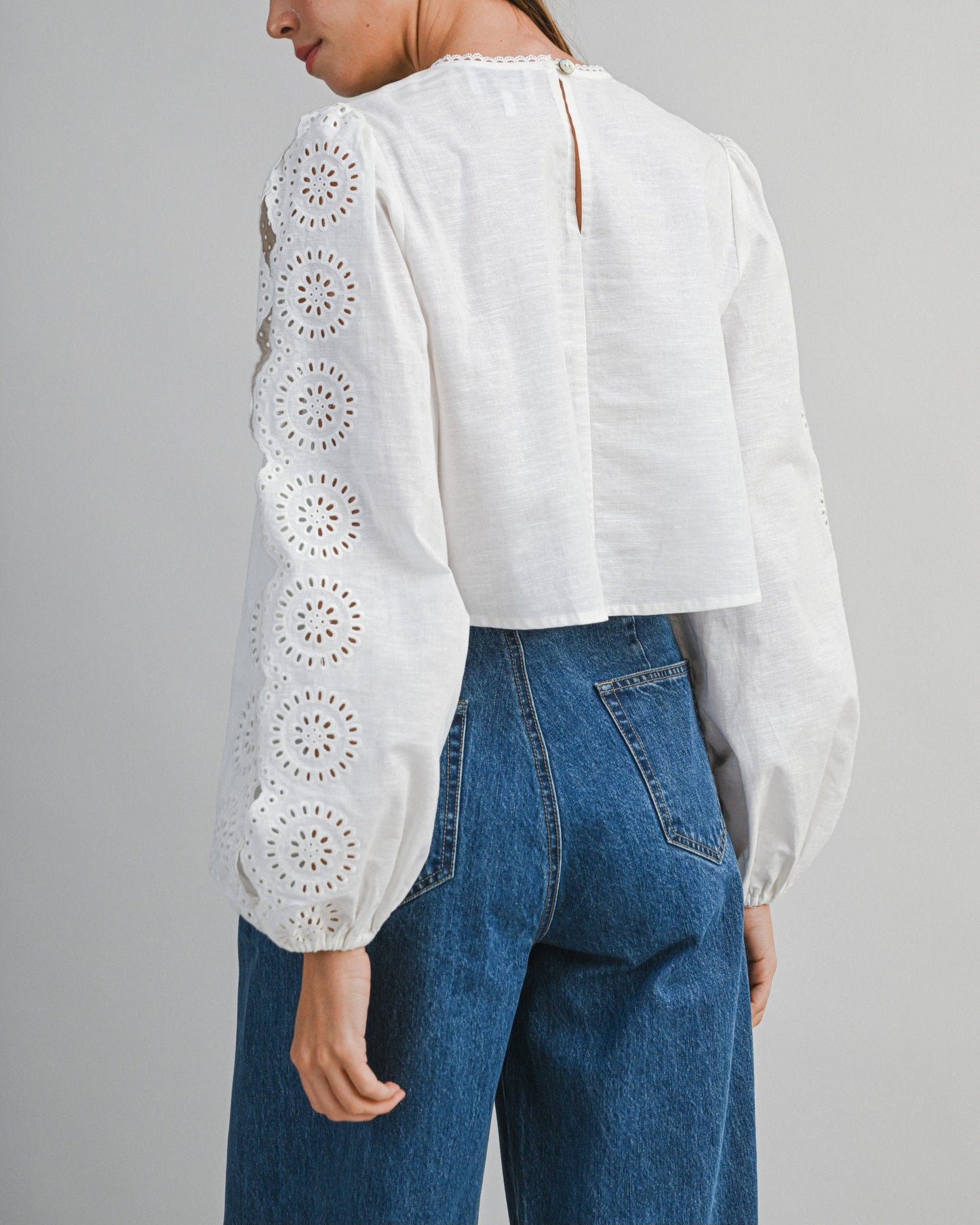 Mable Linen Eyelet Long Song Sleeves Top