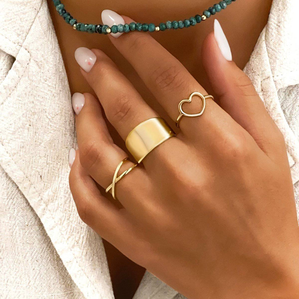 14K yellow Gold Heart Ring