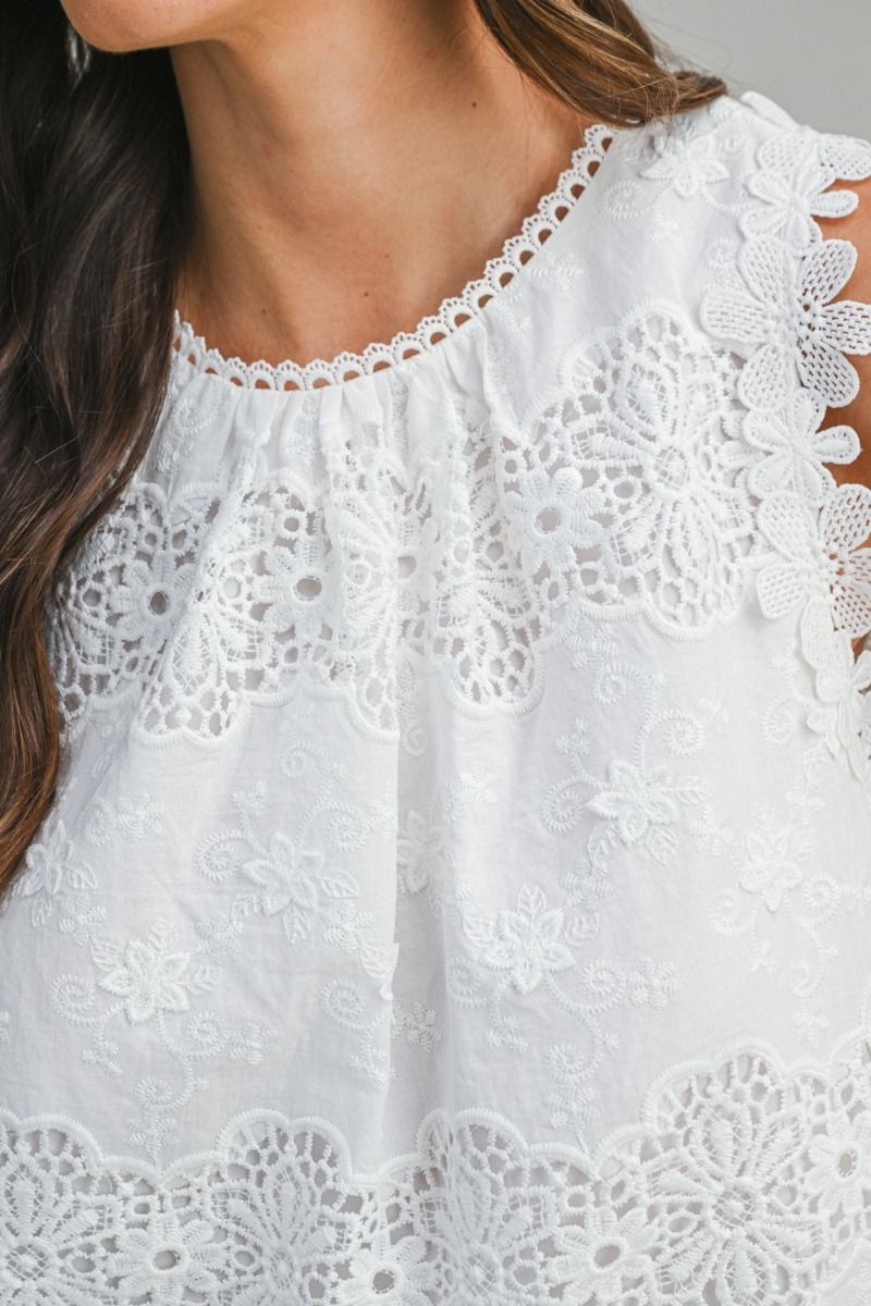 Mable Embroidery Sleeveless Top and Shorts Set