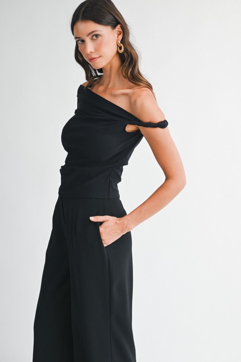 Mable off Shoulder with Twisted Detail Top