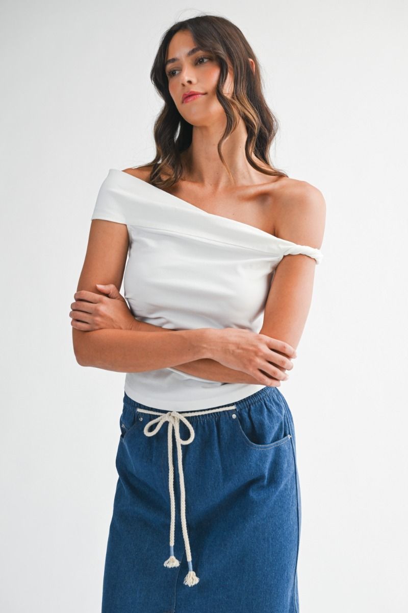 Mable off Shoulder with Twisted Detail Top